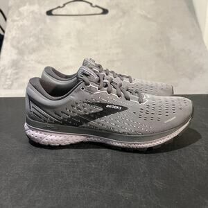 Brooks Ghost 13 Shoes Womens Size 10 Gray Running Neutral Road Cushion